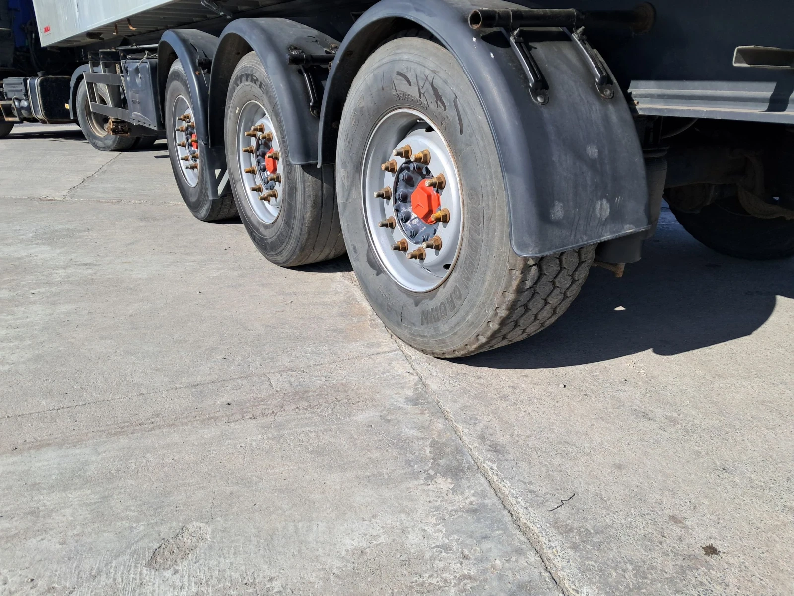 ����������� Schwarzmuller 82 | Mobile.bg � ����������� 3