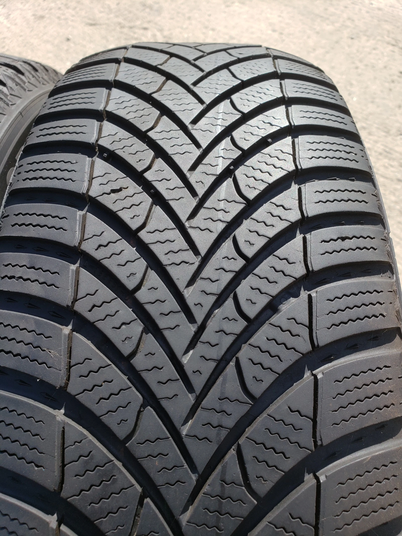 Гуми Зимни 205/55R16