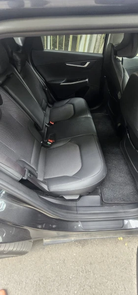 Kia EV6 Тестов!! 168 KW RWD Long Range, снимка 7