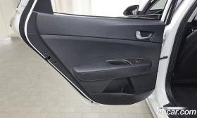 Kia K5 2.0 Luxury, снимка 15