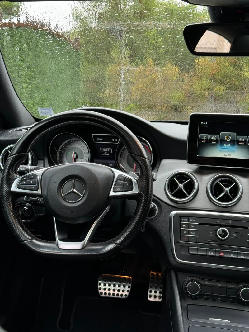 Mercedes-Benz CLA 220 4Matic Pano AMG Line, снимка 12 - Автомобили и джипове - 47238897