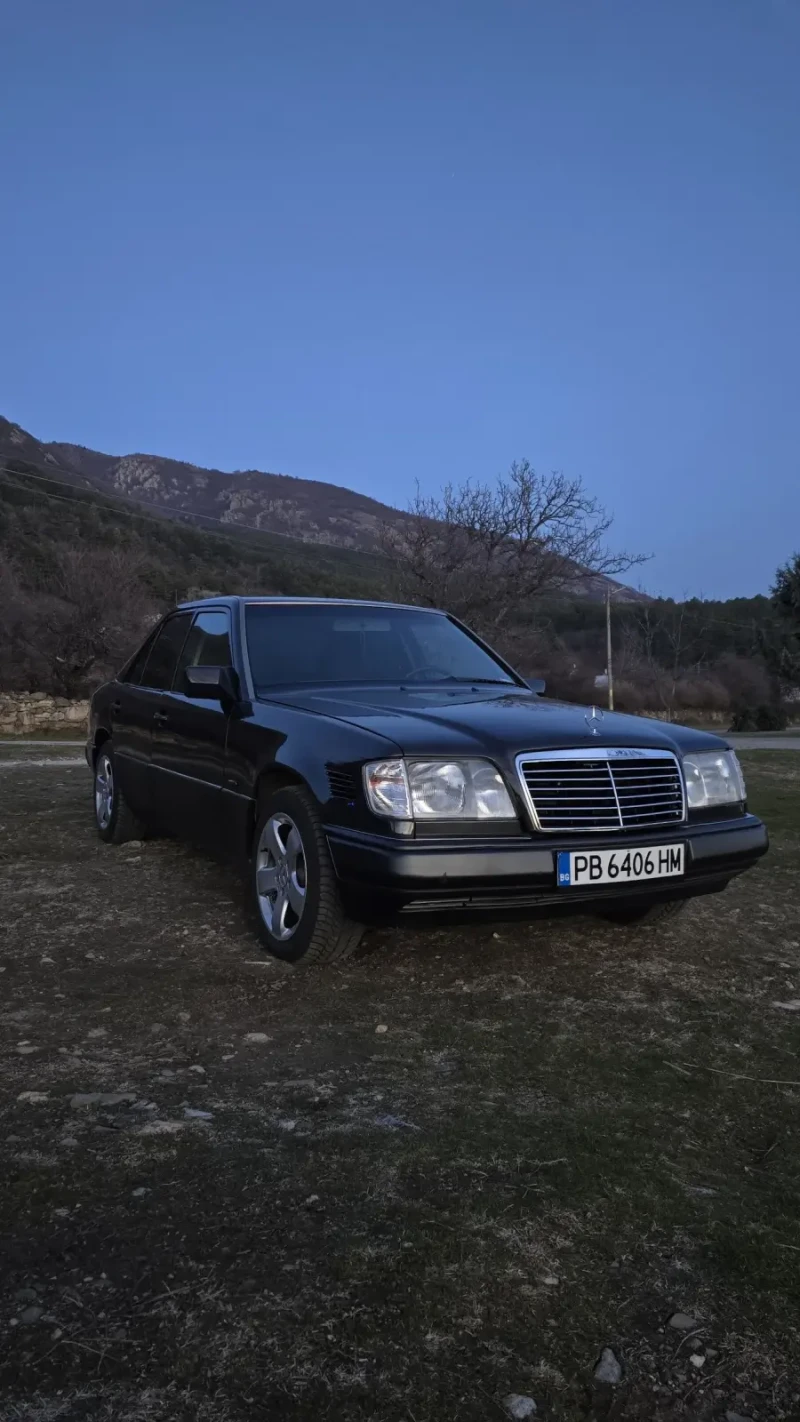 Mercedes-Benz 124 250 TurboDiesel, снимка 1 - Автомобили и джипове - 48546054