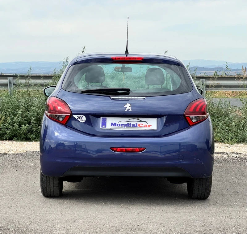 Peugeot 208 * Like edition* Топ състояние* 50244км, снимка 6 - Автомобили и джипове - 49470543