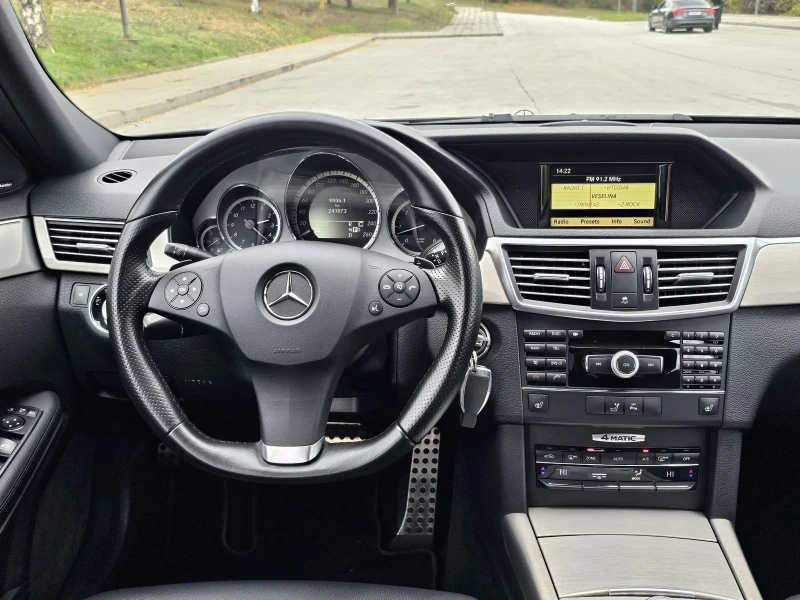 Mercedes-Benz E 350 AMG , Air Маtic, 4Matic, 265к.с, снимка 10 - Автомобили и джипове - 52316366