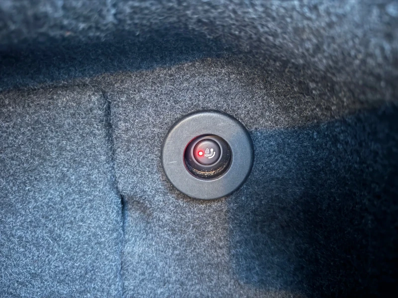 BMW 528 2.8i SPORT, снимка 16 - Автомобили и джипове - 52910898