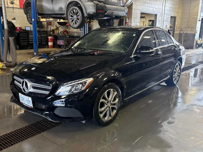 Mercedes-Benz C 300 * CARFAX * ПОДГРЕВИ * КАМЕРА