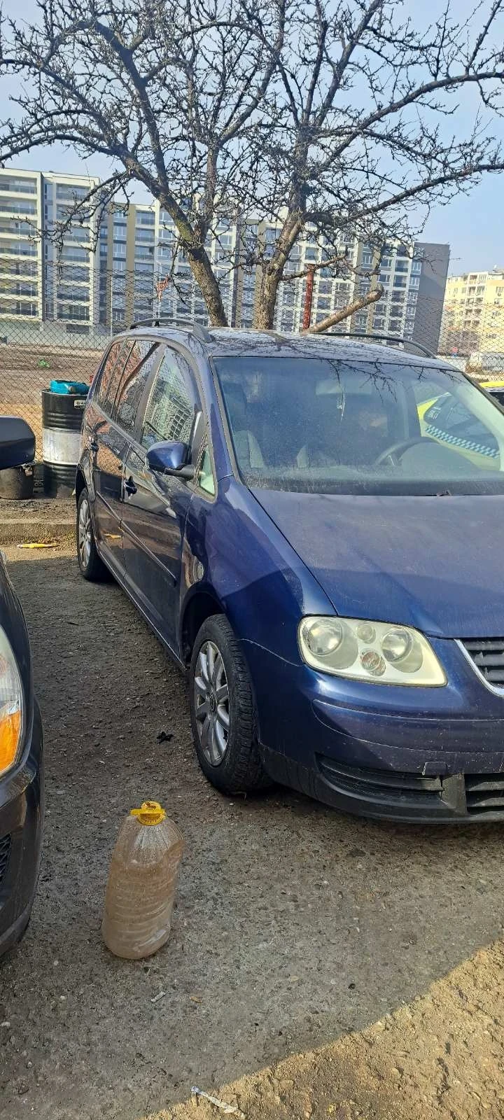 VW Touran, снимка 3 - Автомобили и джипове - 48866227