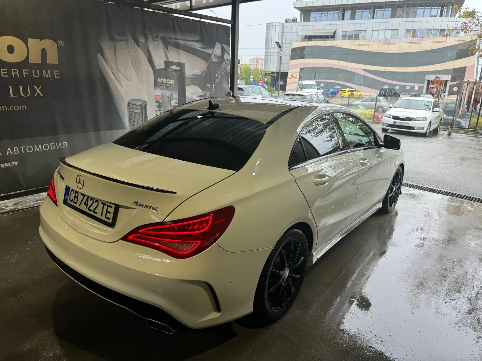 Mercedes-Benz CLA 220 4Matic Pano AMG Line - изображение 4