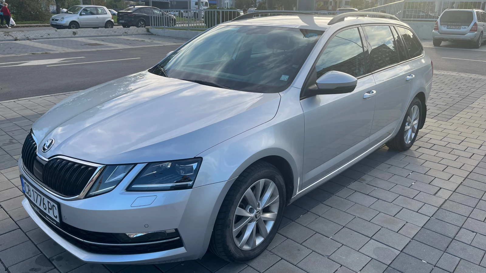 Skoda Octavia 1.5 G -TEC /заводски метан/в Гаранция/ - изображение 3