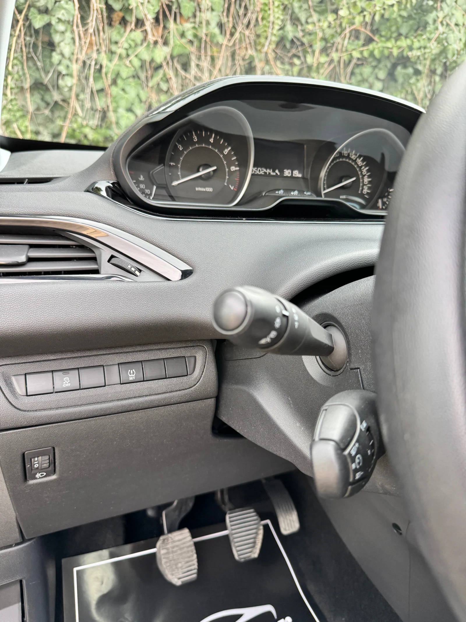 Peugeot 208 * Like edition*  * 50244 | Mobile.bg   15