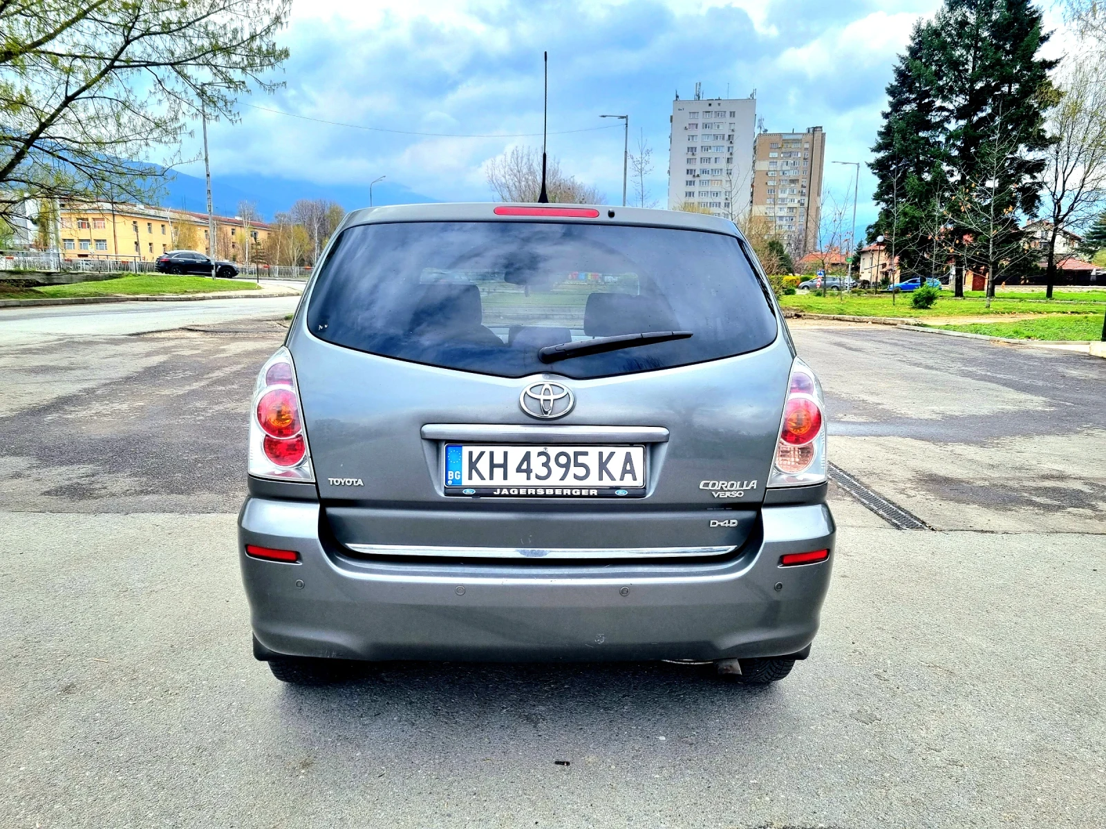 Toyota Corolla verso  - изображение 2