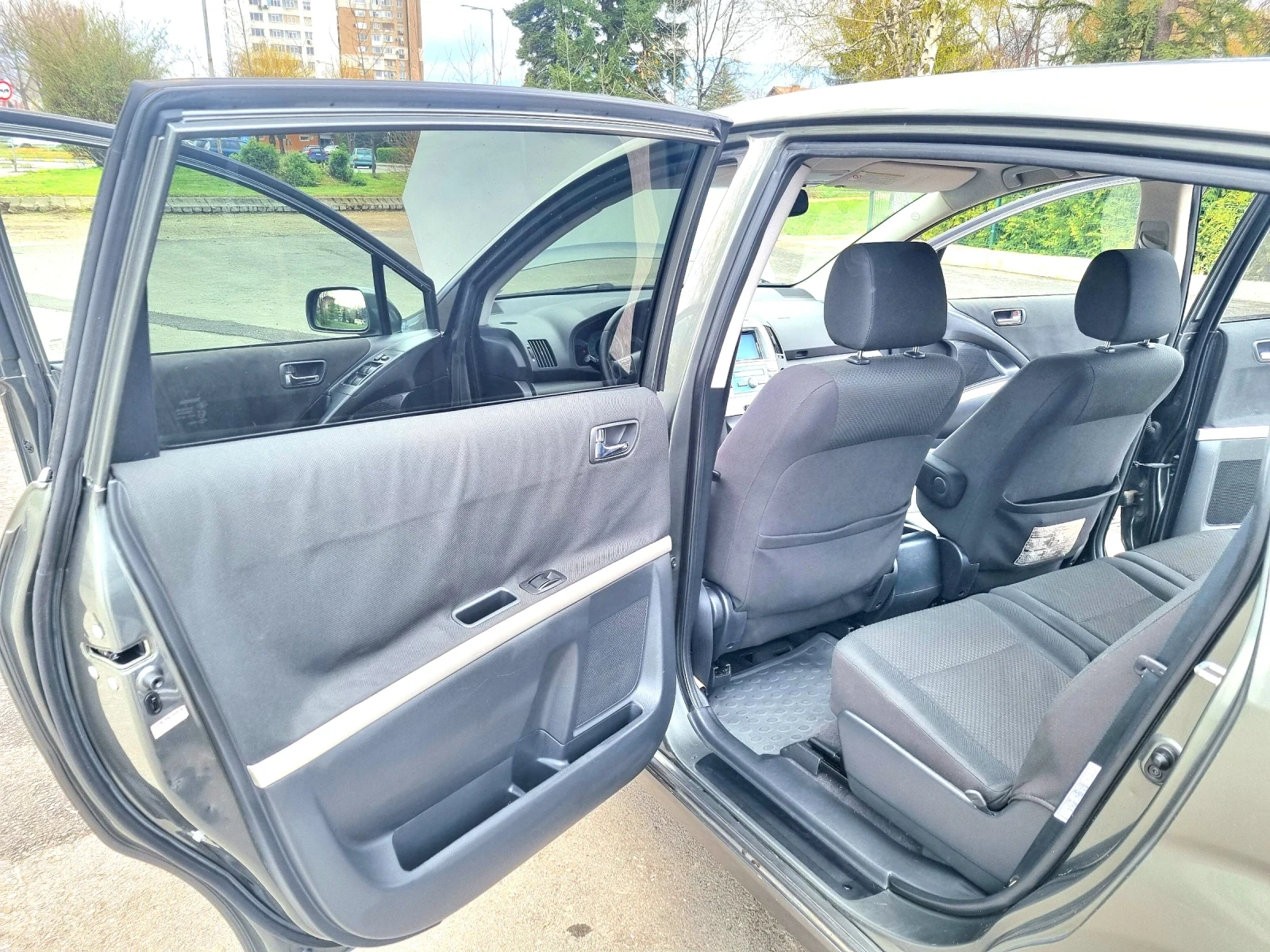 Toyota Corolla verso  - изображение 8