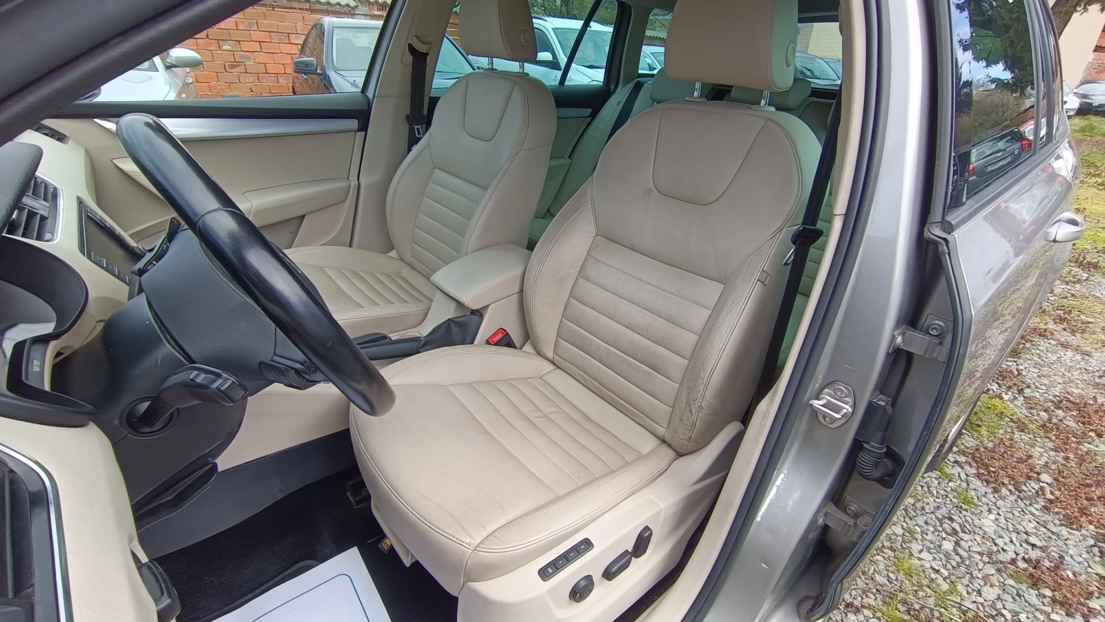 Skoda Octavia 1.4 G-Tec !!!  !!! Euro 6 b !!! | Mobile.bg   15