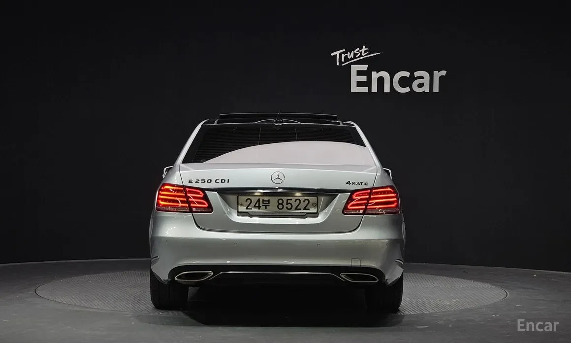 Mercedes-Benz E 250 E-Class W212 E250 CDI 4MATIC - изображение 4