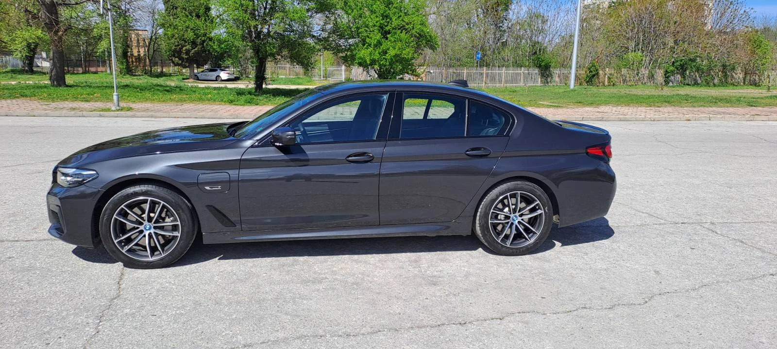 BMW 530E M SPORT, 4x4 - изображение 4