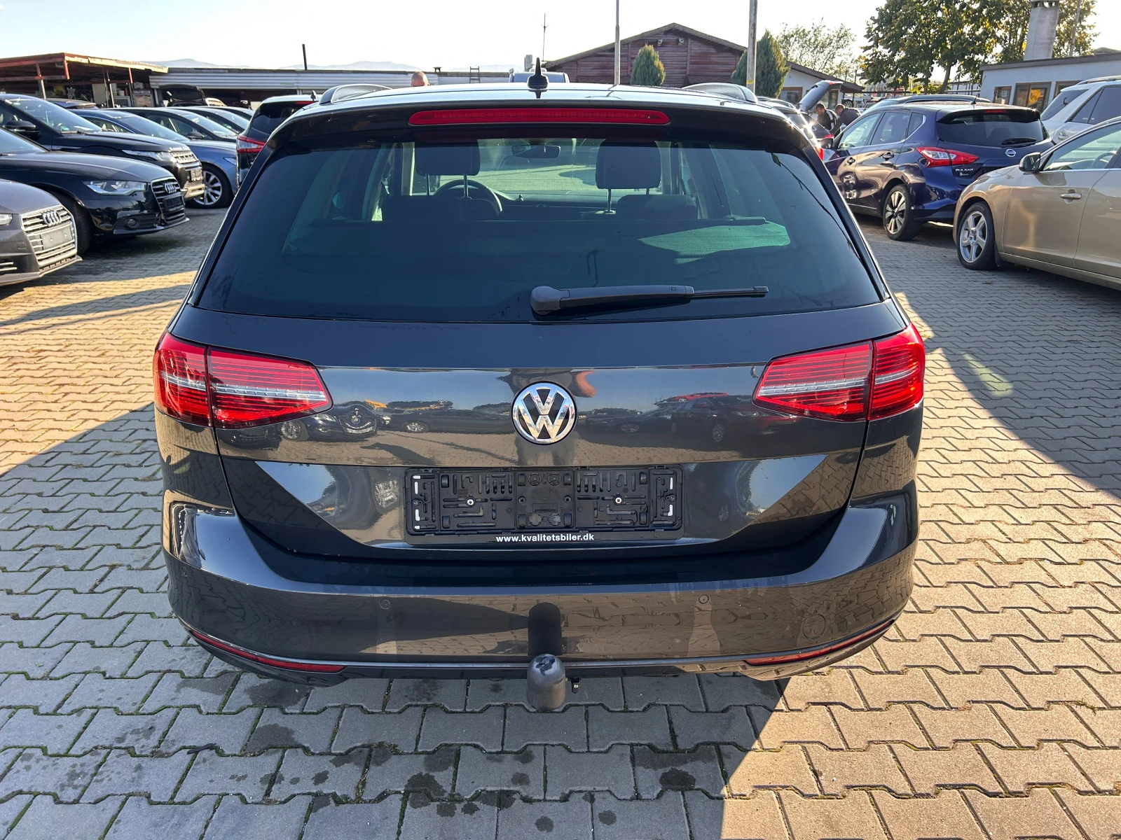 VW Passat 2.0TDI AVTOMAT/NAVI/KAMERA/DIGITAL EURO 6 - изображение 7