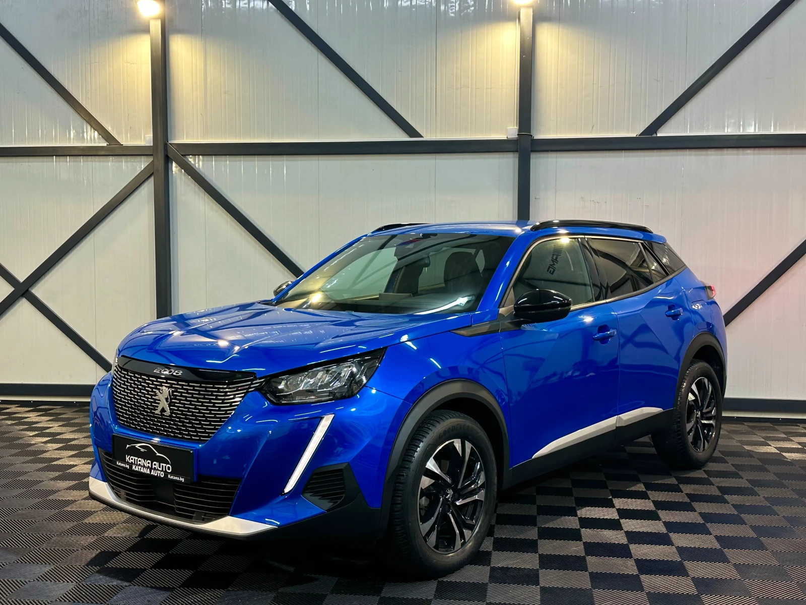 Peugeot 2008 ALLURE* PureTech* ПОДГРЕВ* CARPLAY