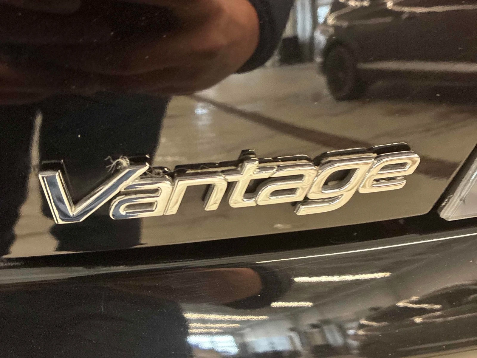 Aston Martin V8 Vantage  � ����������� & ���� ������  | Mobile.bg � ����������� 11