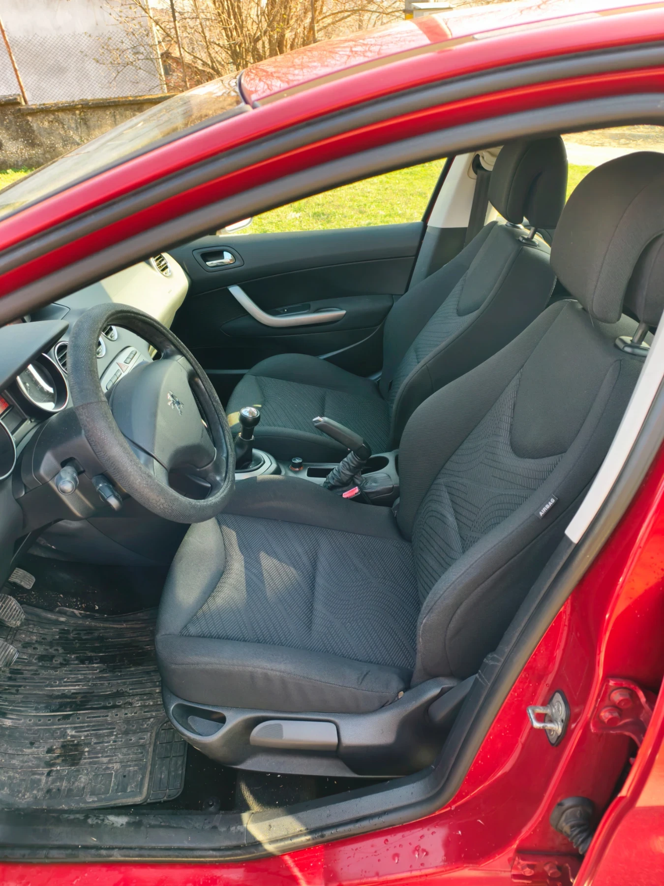 Peugeot 308 1.6 hdi, снимка 8 - Автомобили и джипове - 53849991