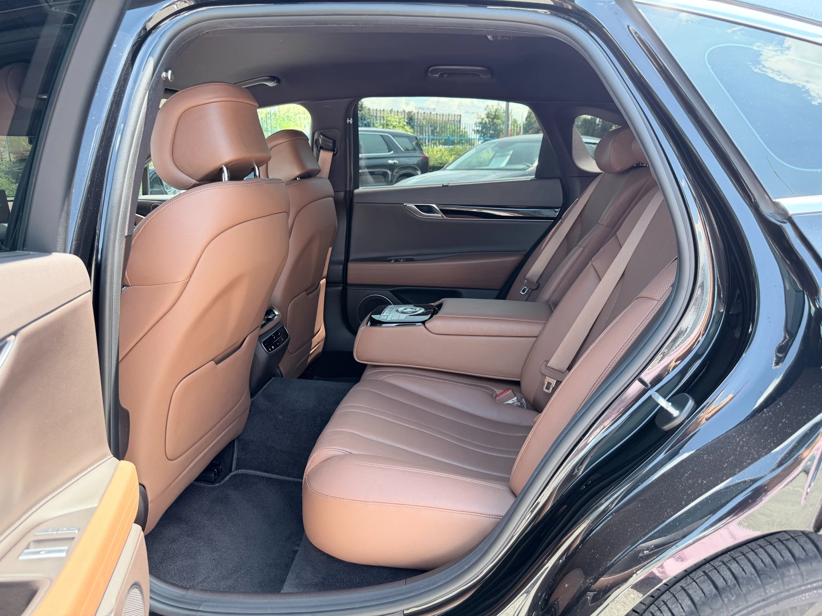Genesis G80 Гаранция до 2г., Автосервиз, Резервни части сигурн, снимка 15 - Автомобили и джипове - 53931371
