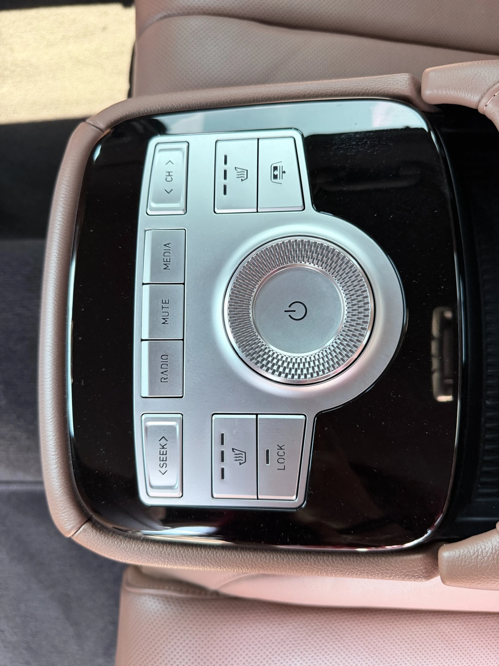 Genesis G80 Гаранция до 2г., Автосервиз, Резервни части сигурн, снимка 14 - Автомобили и джипове - 53931371