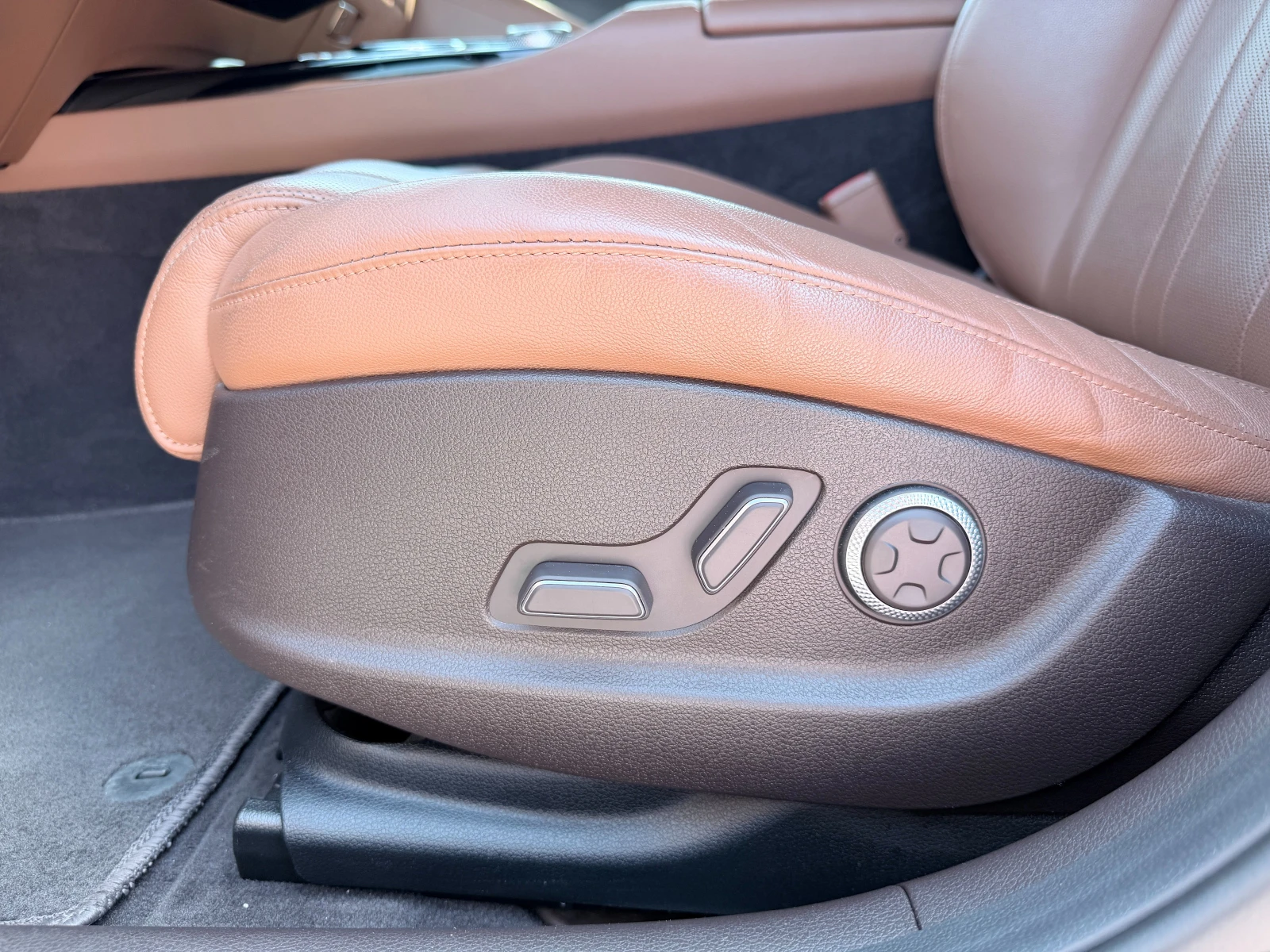 Genesis G80 Гаранция до 2г., Автосервиз, Резервни части сигурн, снимка 12 - Автомобили и джипове - 53931371
