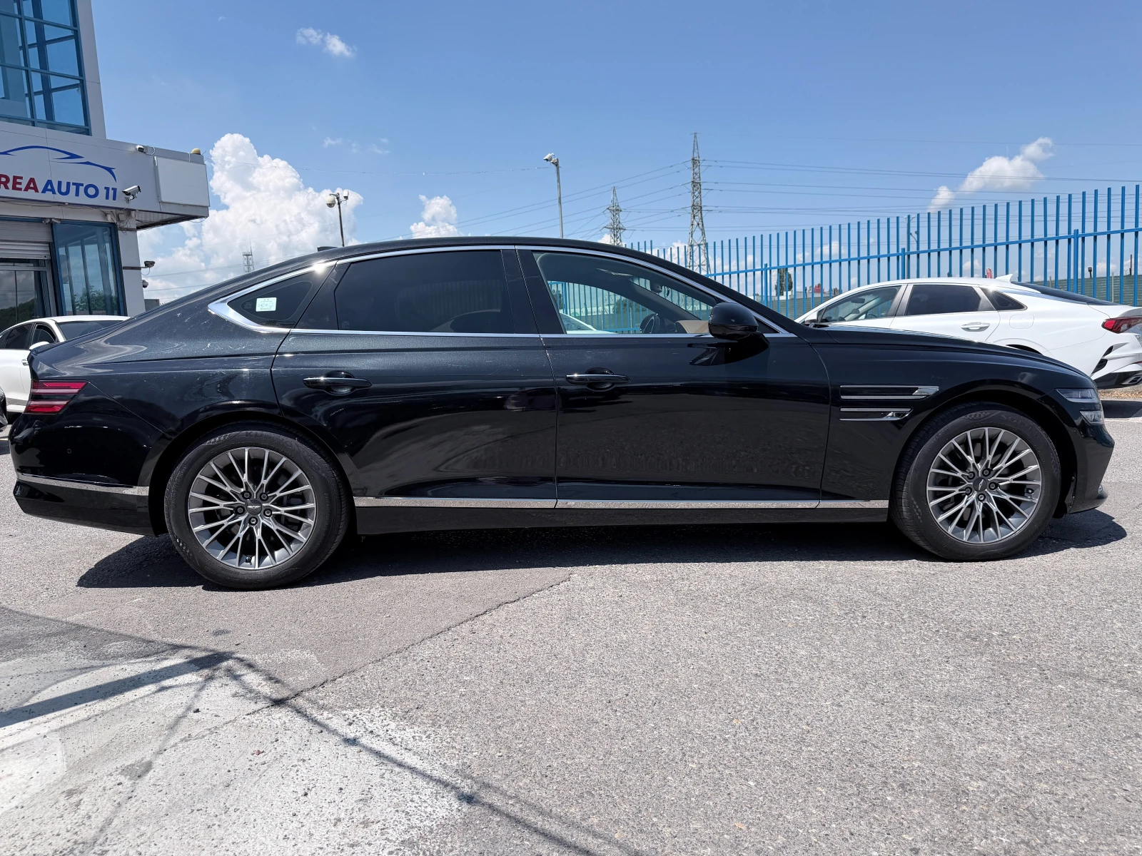 Genesis G80 Гаранция до 2г., Автосервиз, Резервни части сигурн, снимка 3 - Автомобили и джипове - 53931371