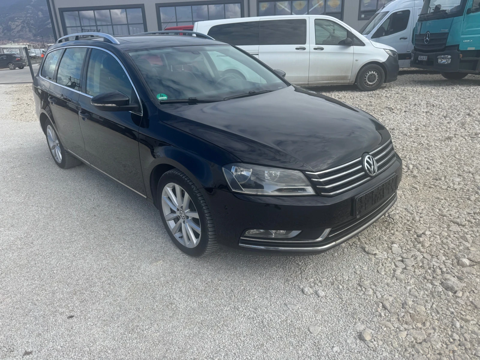VW Passat 2.0TDI, снимка 2 - Автомобили и джипове - 53946275