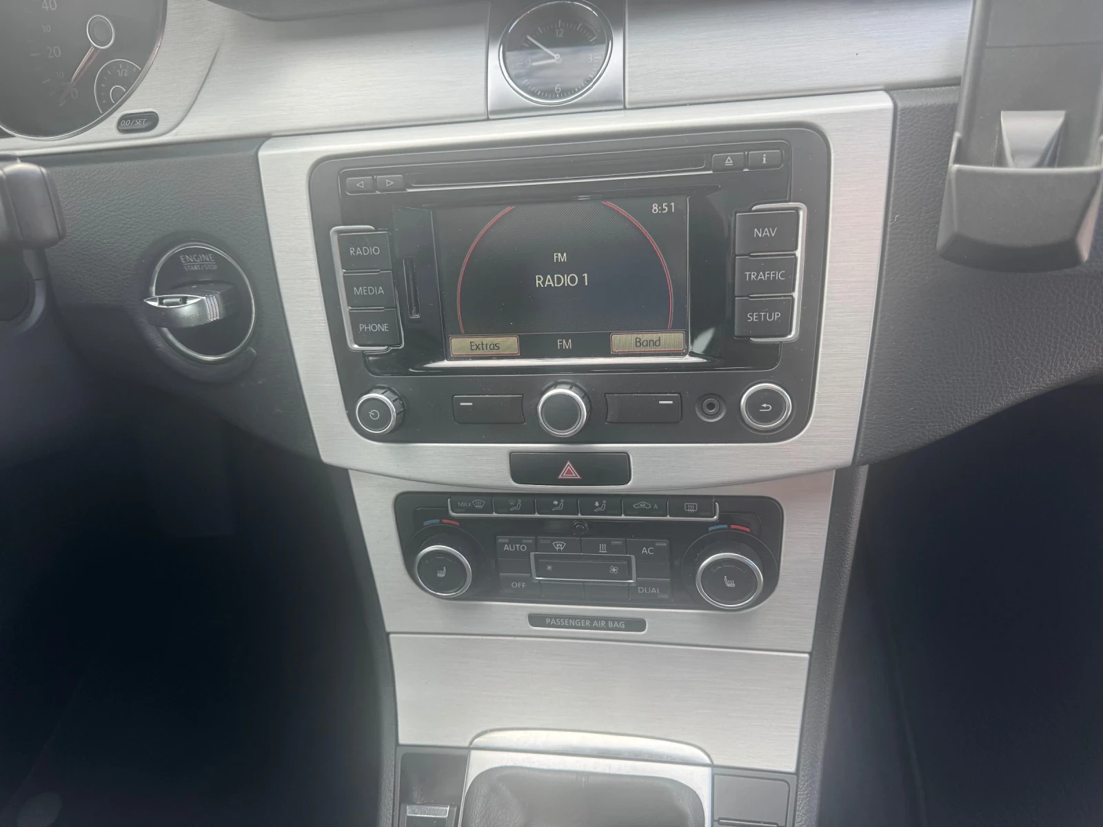 VW Passat 2.0TDI, снимка 8 - Автомобили и джипове - 53946275