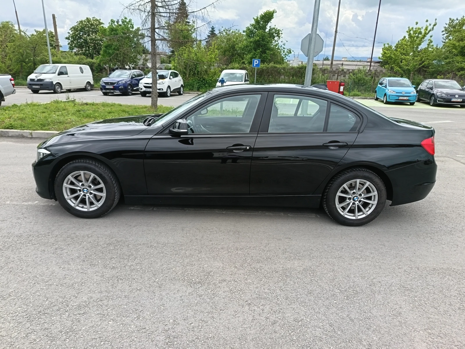 BMW 320 xDrive, снимка 2 - Автомобили и джипове - 54493484