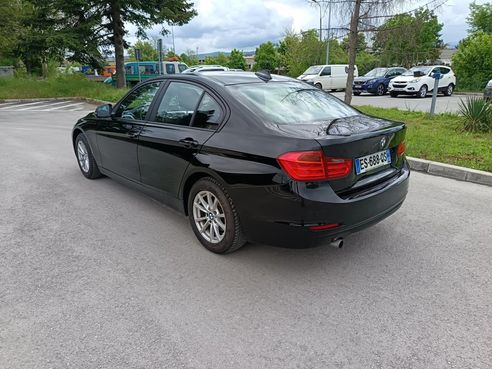 BMW 320 xDrive, снимка 3 - Автомобили и джипове - 54493484