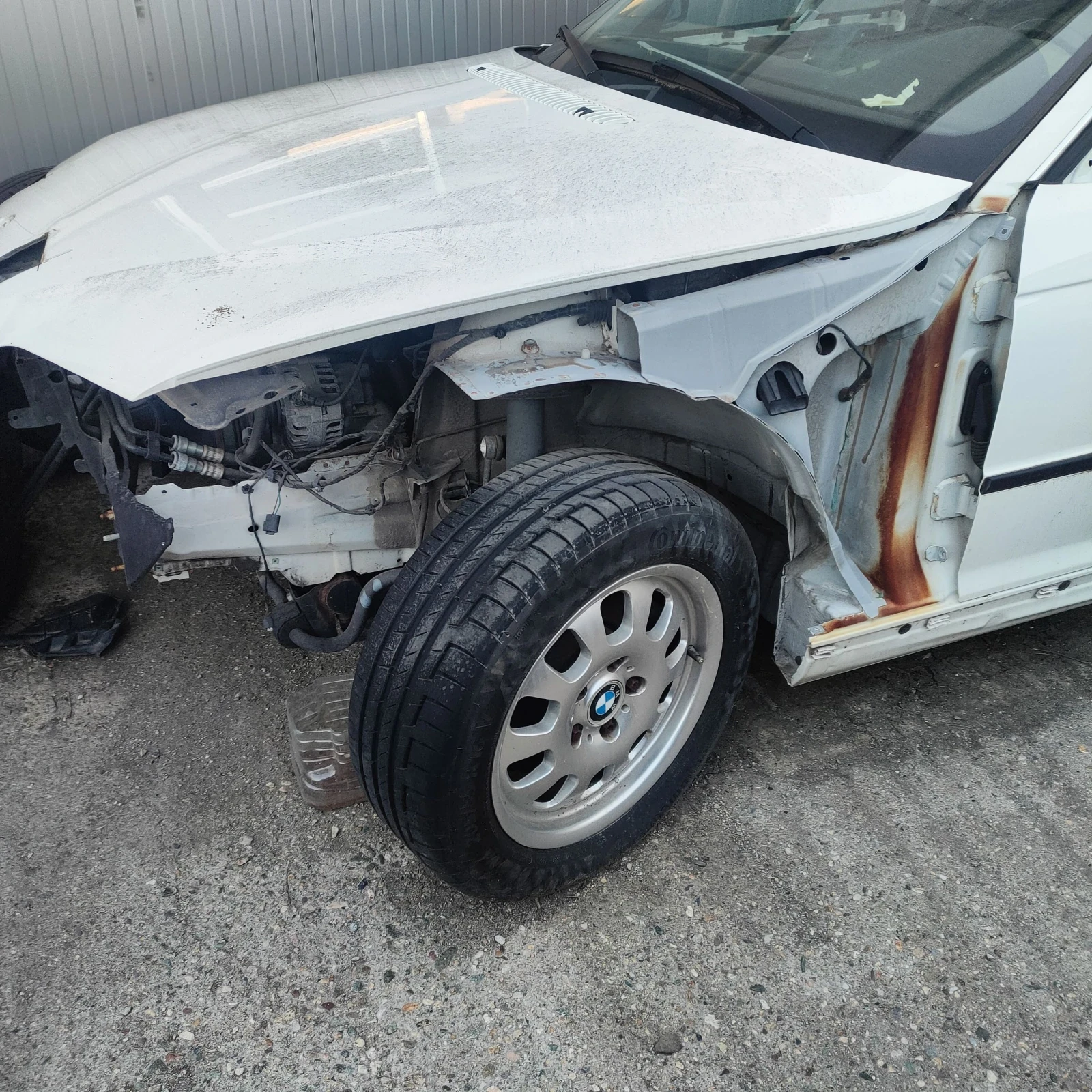 BMW 325 IX, снимка 3 - Автомобили и джипове - 54497842