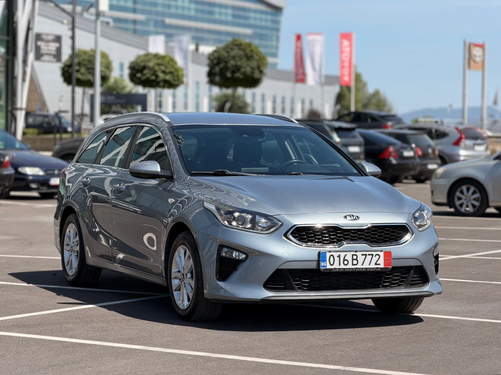 Kia Ceed 1.6CRDi-Vision-Лизинг през Уникредит по 150евро, снимка 3 - Автомобили и джипове - 55722295