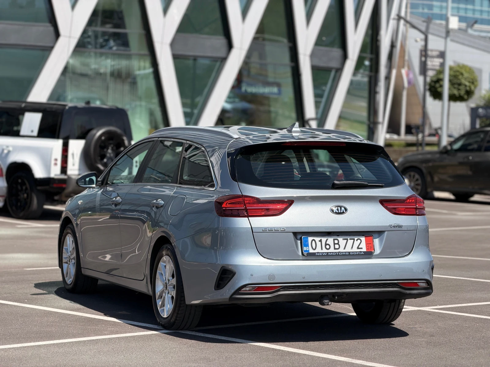 Kia Ceed 1.6CRDi-Vision-Лизинг през Уникредит по 150евро, снимка 8 - Автомобили и джипове - 55722295