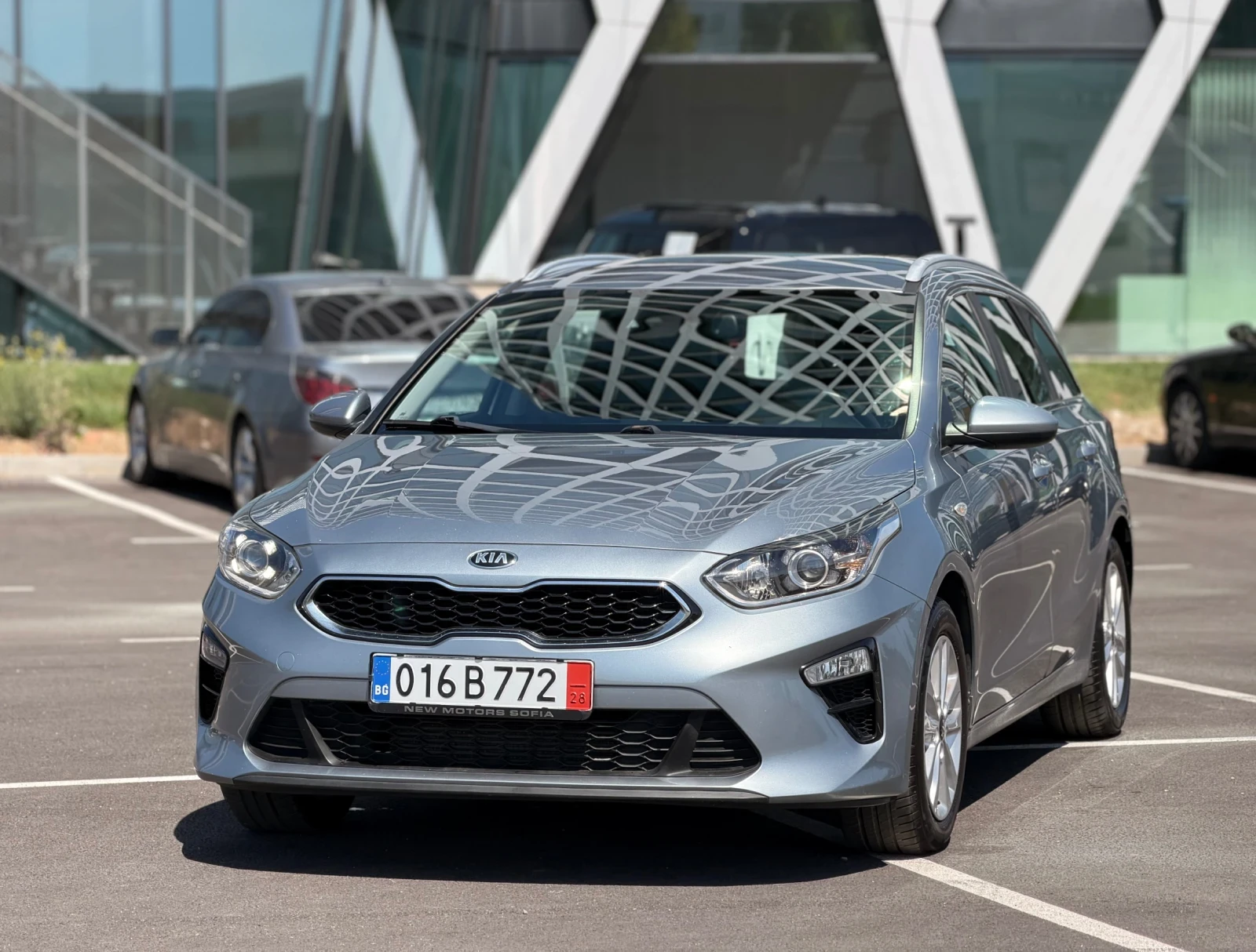 Kia Ceed 1.6CRDi-Vision-Лизинг през Уникредит по 150евро