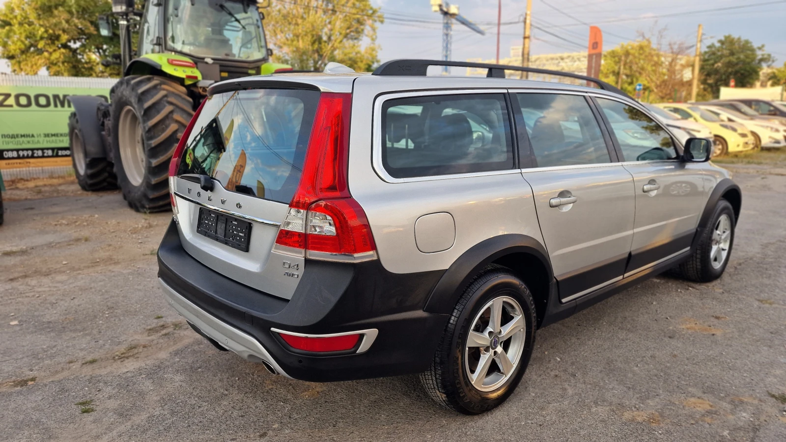 Volvo Xc70 2.4 D4 Business Mumentum, снимка 6 - Автомобили и джипове - 55796305