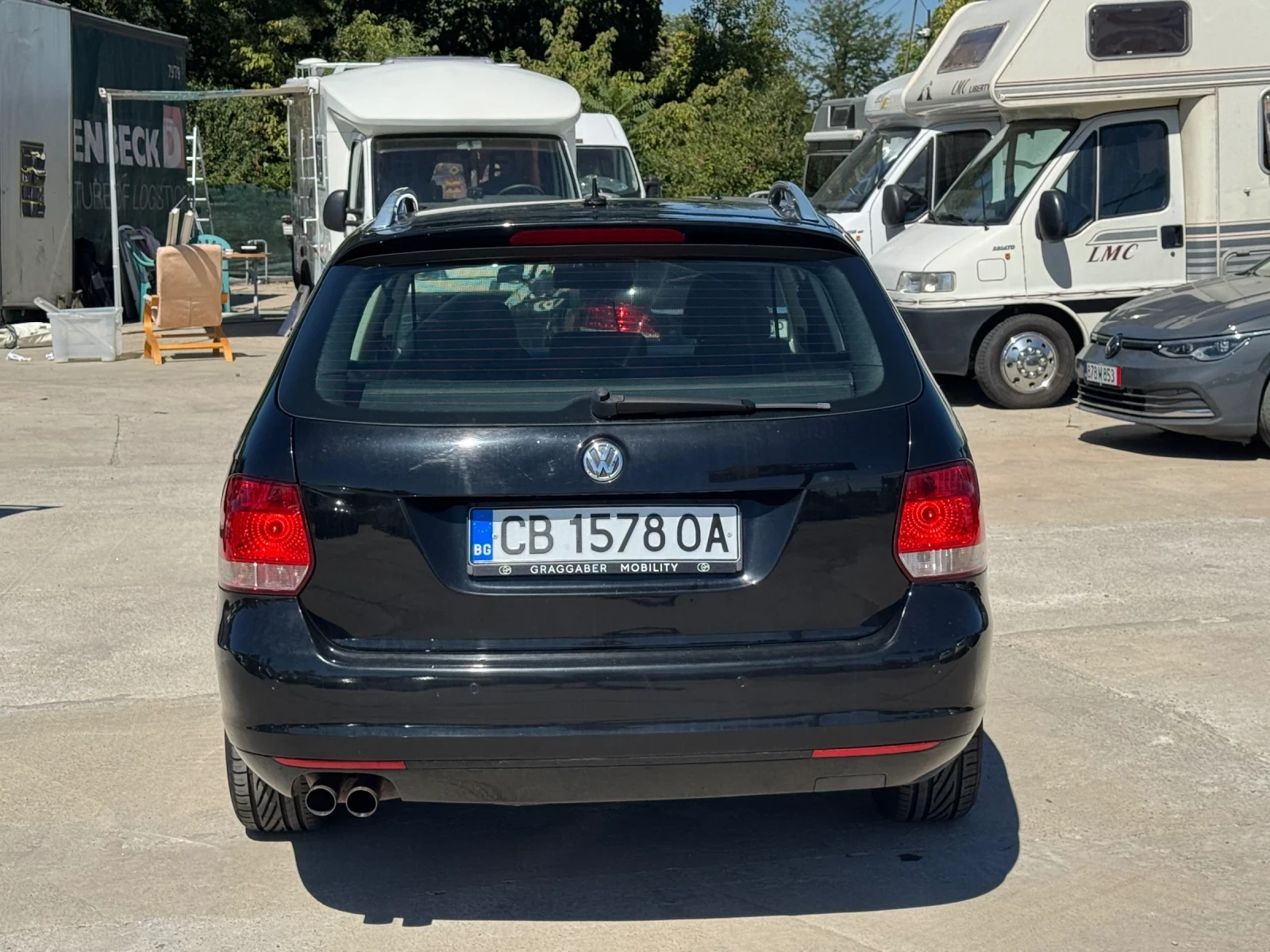 VW Golf ТОП СЪСТОЯНИЕ / НОВИ ГУМИ  / ОБСЛУЖЕНА / НАВИ , снимка 3 - Автомобили и джипове - 55977359