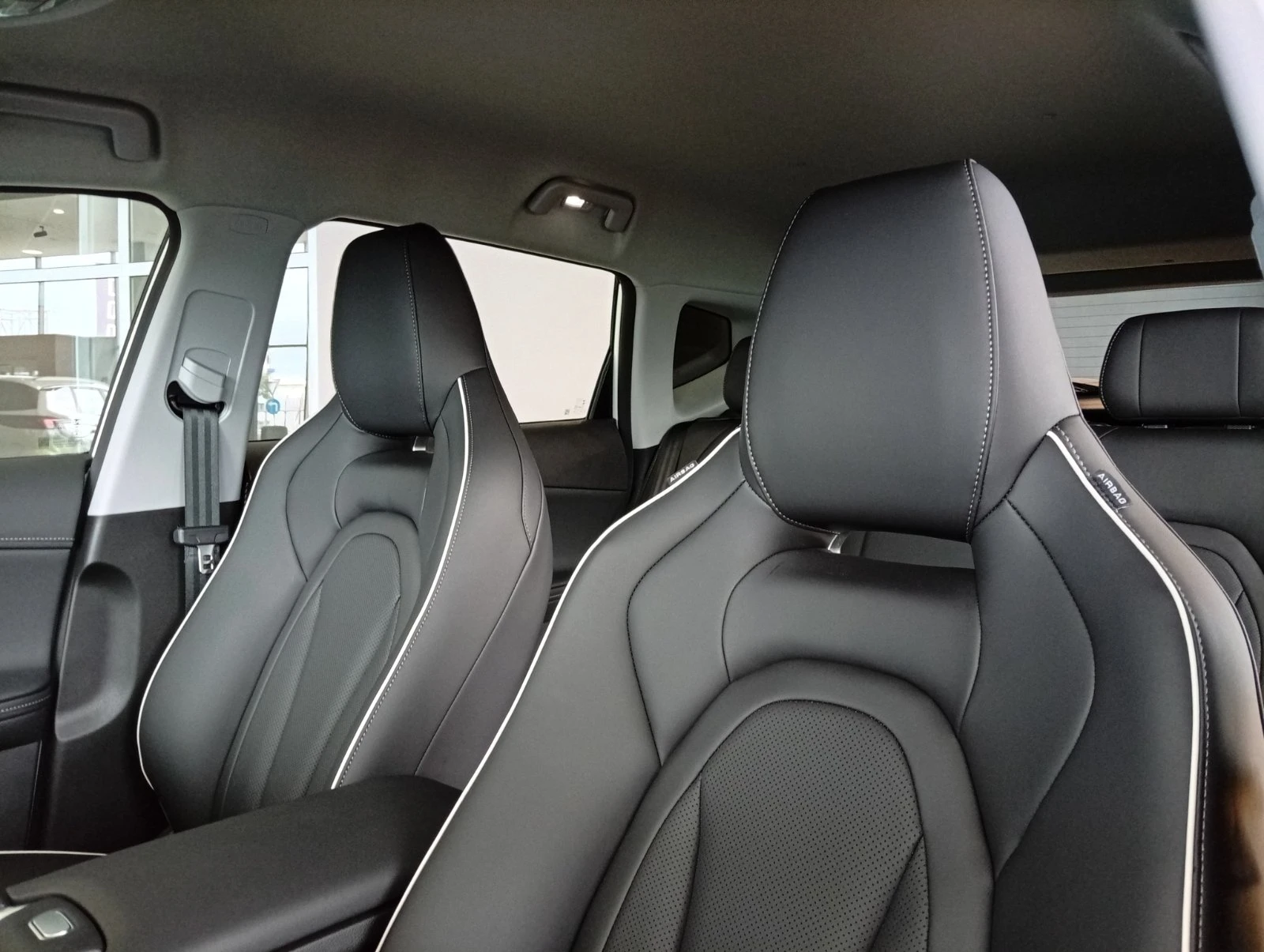 EBRO s700 PHEV Premium, снимка 13 - Автомобили и джипове - 56160780