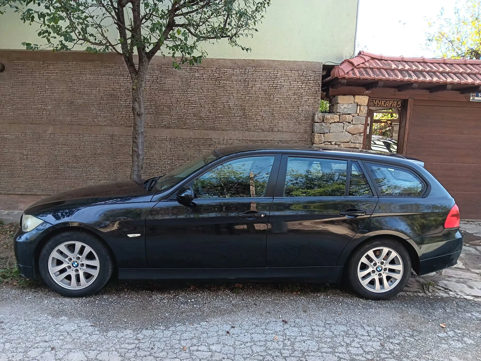 BMW 318 2.0i, снимка 2 - Автомобили и джипове - 56660322