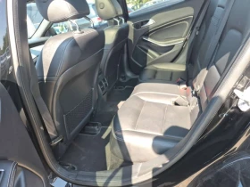 Mercedes-Benz GLA 250 * CARFAX * ОПЦИЯ ЗА ФИНАНСИРАНЕ, снимка 11