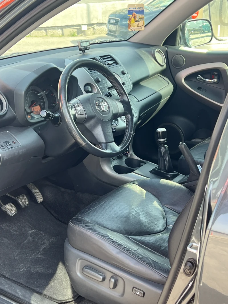 Toyota Rav4 2.2 Dicat, снимка 7 - Автомобили и джипове - 49307433