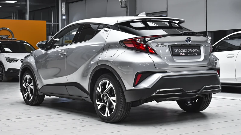 Toyota C-HR 2.0 Hybrid Club Automatic, снимка 7 - Автомобили и джипове - 50645601