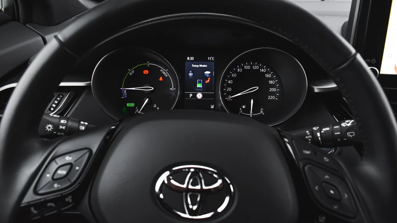 Toyota C-HR 2.0 Hybrid Club Automatic, снимка 13 - Автомобили и джипове - 50645601