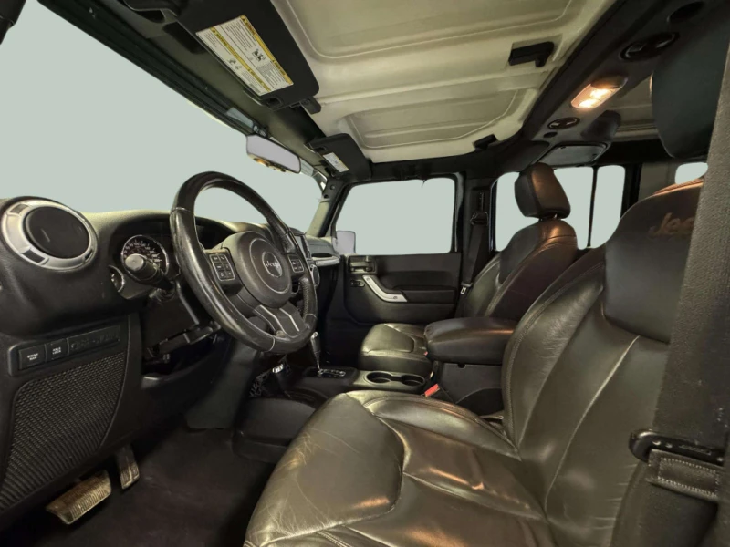 Jeep Wrangler Unlimited Rubicon 4dr 4x4, снимка 9 - Автомобили и джипове - 53431836