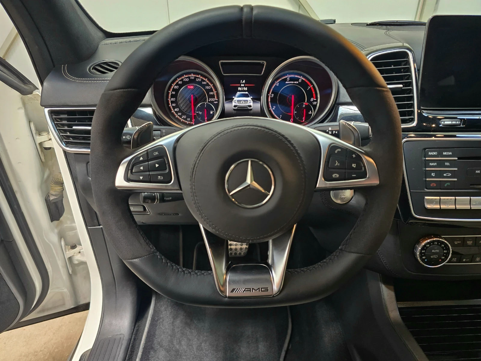 Mercedes-Benz GLS 63 AMG Night Package | Mobile.bg   17