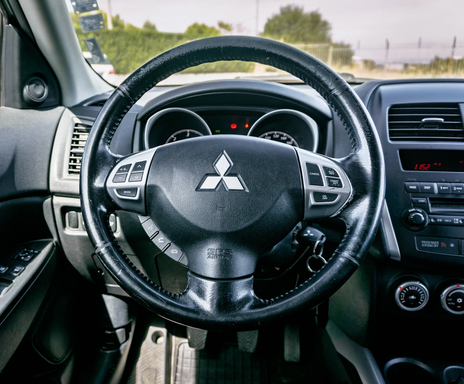 Mitsubishi ASX 1.8D 4x4 МНОГО ДОБРО СЪСТОЯНИЕ!  - изображение 9