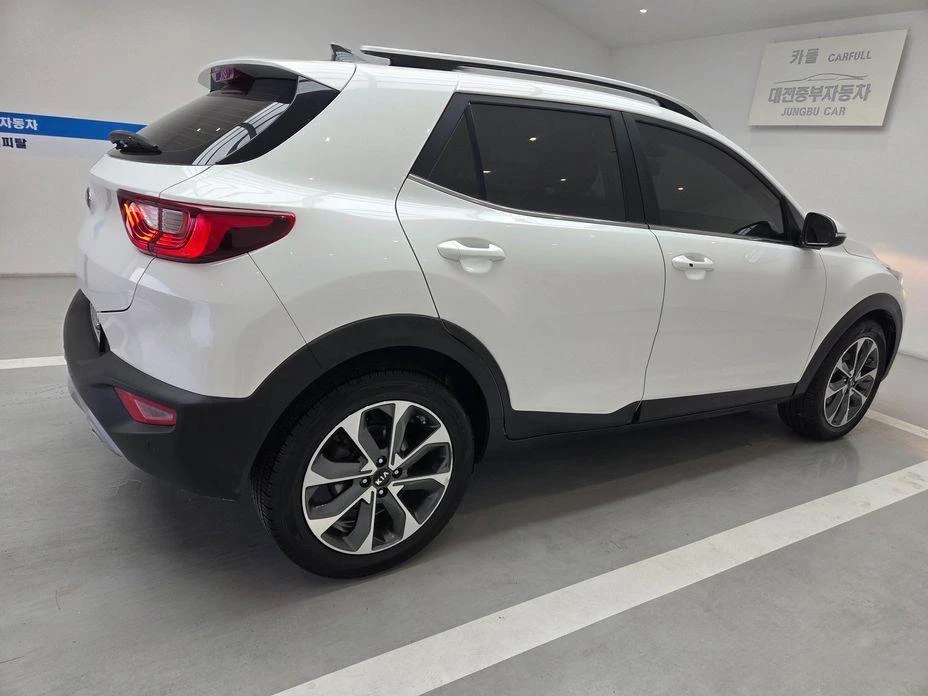 Kia Stonic Diesel 1.6 Prestige * -   *  | Mobile.bg   5