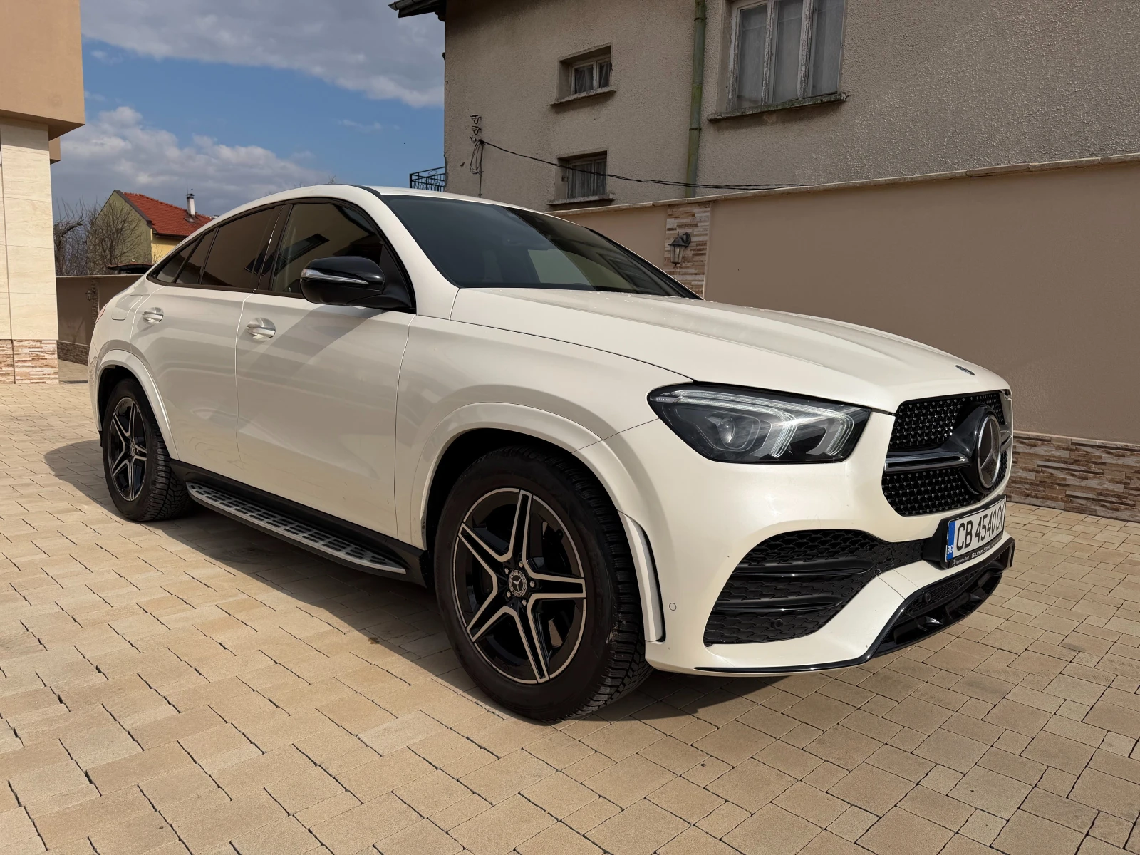 Mercedes-Benz GLE 400 D AMG NIGHT PACK DESIGNO ОБДУХВАНЕ FULL 53 000км!  - изображение 3