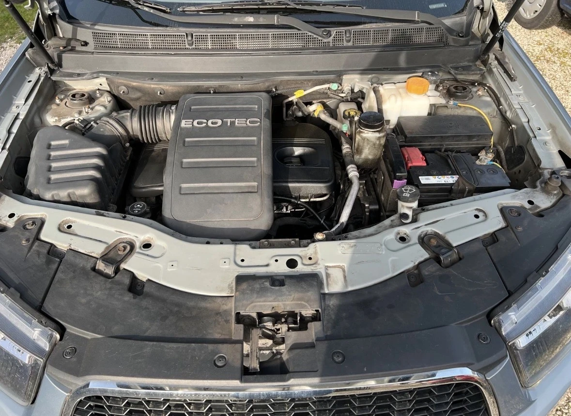 Chevrolet Captiva 2.4 168k Газ бензин със сервизна история, снимка 5 - Автомобили и джипове - 53932722