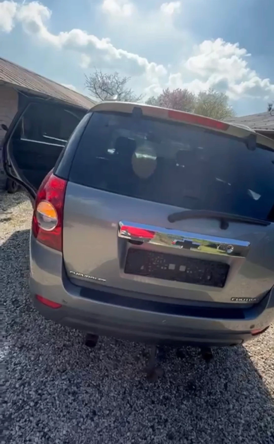 Chevrolet Captiva 2.4 168k Газ бензин със сервизна история, снимка 3 - Автомобили и джипове - 53932722